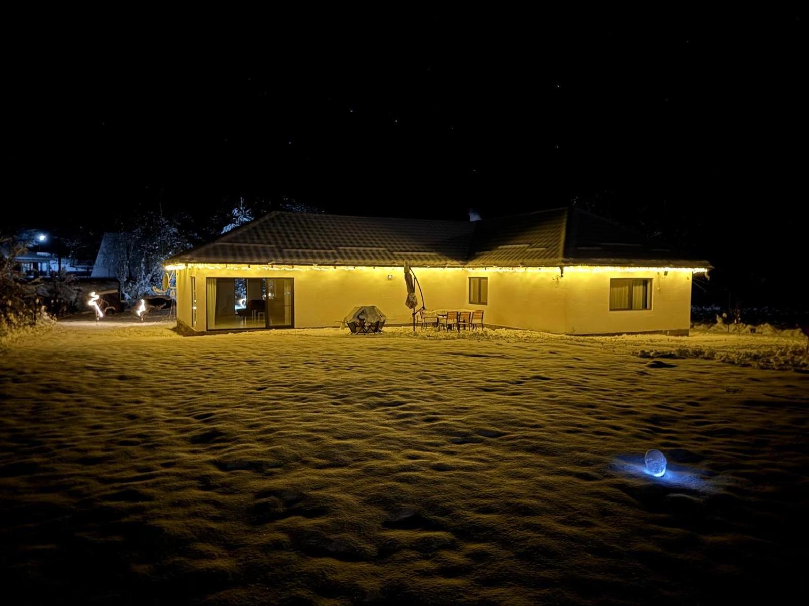 Cottage Bytheriver Arpaşu de Sus Eksteriør billede